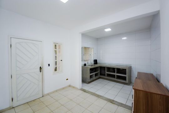 Cozinha de casa para alugar com 2 quartos, 65m² em Cabuçu, Guarulhos