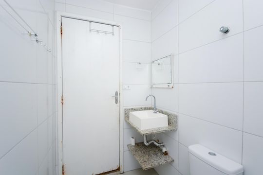 Banheiro de casa para alugar com 2 quartos, 65m² em Cabuçu, Guarulhos