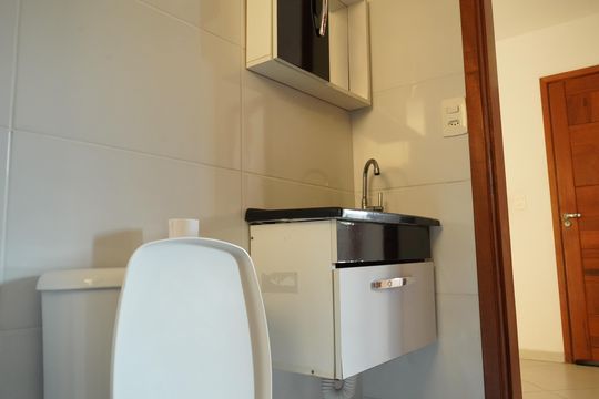 Banheiro de apartamento à venda com 2 quartos, 25m² em Vila Granada, São Paulo