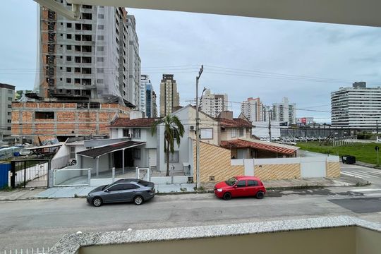 Vista do quarto 3 de casa para alugar com 2 quartos, 352m² em Caminho Novo, Palhoça