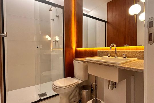 Banheiro de apartamento à venda com 3 quartos, 88m² em Alphaville, Barueri