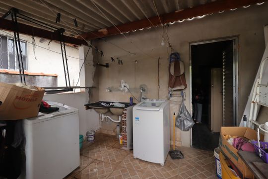 Área de Serviço da Casa 1 de casa à venda com 4 quartos, 180m² em Jardim Alzira Franco, Santo André