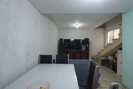 Casa à venda com 4 quartos, 180m² em Jardim Alzira Franco, Santo André