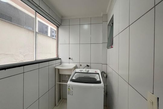 Área de Serviço de apartamento para alugar com 2 quartos, 88m² em Passa Vinte, Palhoça