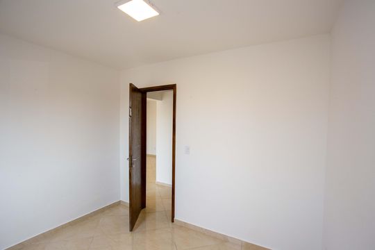Quarto 1 de apartamento à venda com 2 quartos, 57m² em Campanário, Diadema