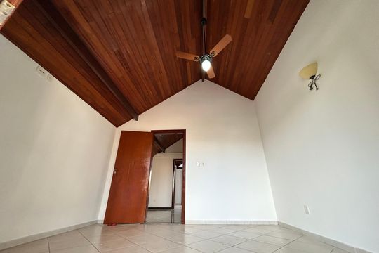 Casa de Condomínio para alugar com 4 quartos, 235m² em Paquetá, Belo Horizonte