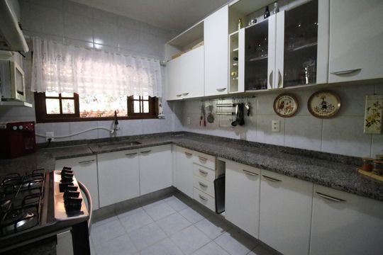 Cozinha de casa de condomínio à venda com 4 quartos, 700m² em Taquara, Rio de Janeiro
