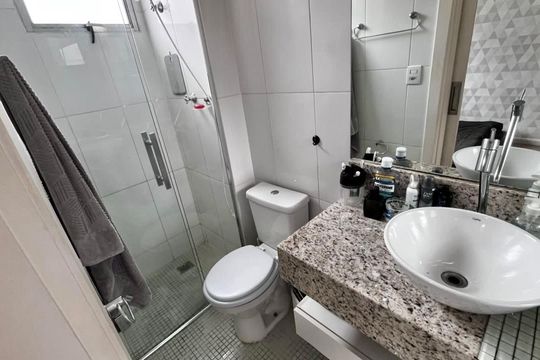 Suíte - Banheiro  de apartamento à venda com 2 quartos, 67m² em Castelo, Belo Horizonte