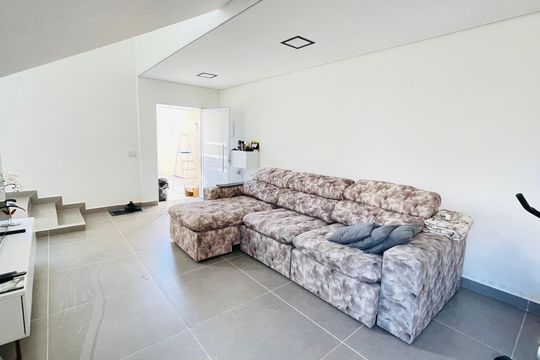 Sala de casa para alugar com 3 quartos, 150m² em Jardim Santa Paula, Cotia