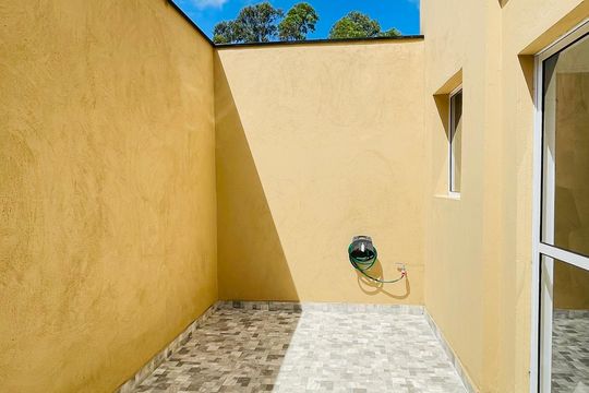 Quintal de casa para alugar com 3 quartos, 150m² em Jardim Santa Paula, Cotia
