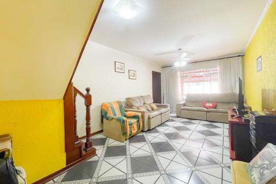 Casa à venda com 3 quartos, 199m² em Helena Maria, Osasco