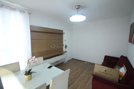 Sala de apartamento para alugar com 2 quartos, 60m² em Camargos, Belo Horizonte