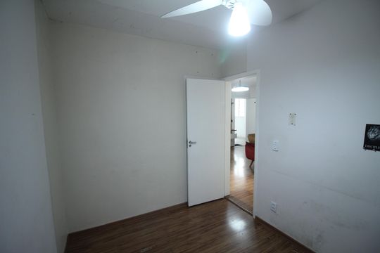 Quarto 1 de apartamento para alugar com 2 quartos, 60m² em Camargos, Belo Horizonte
