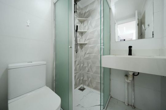 Banheiro de apartamento para alugar com 2 quartos, 38m² em Vila Ré, São Paulo