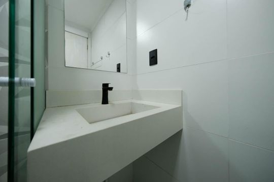 Banheiro de apartamento para alugar com 2 quartos, 38m² em Vila Ré, São Paulo