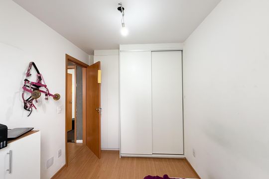 Quarto de apartamento à venda com 1 quarto, 44000m² em Jardim Iris, São Paulo