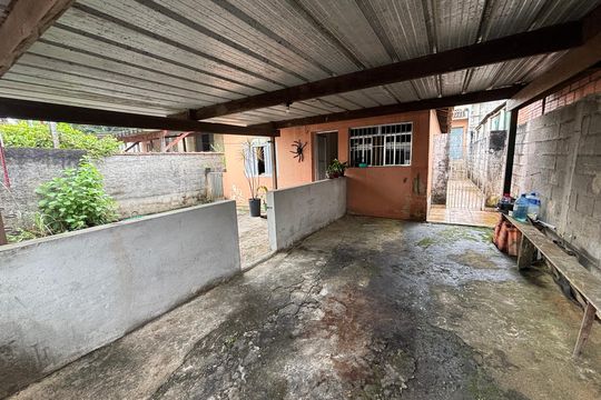 Garagem de casa à venda com 5 quartos, 98m² em Roncon, Ribeirão Pires
