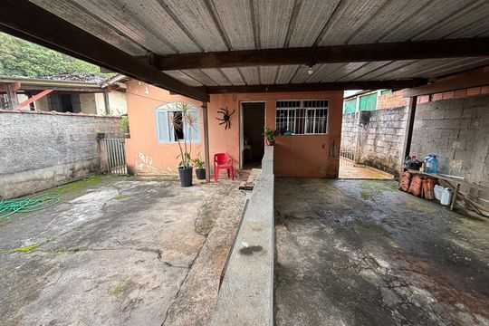 Garagem de casa à venda com 5 quartos, 98m² em Roncon, Ribeirão Pires