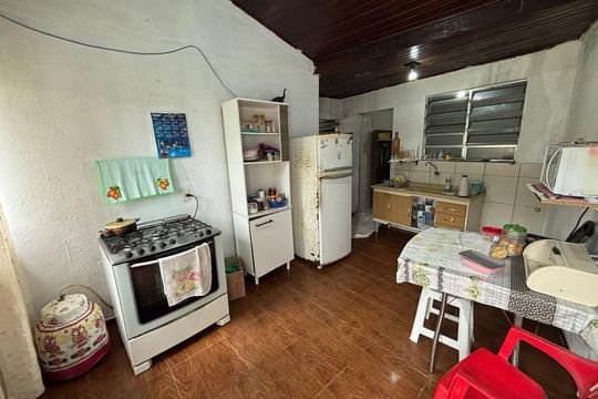 Cozinha 3 de casa à venda com 5 quartos, 98m² em Roncon, Ribeirão Pires