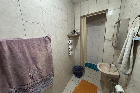 Banheiro 2 de casa à venda com 5 quartos, 98m² em Roncon, Ribeirão Pires
