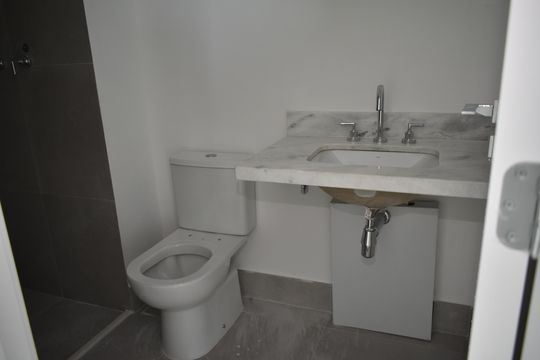 Banheiro Social de apartamento à venda com 2 quartos, 69m² em Vila Clementino, São Paulo