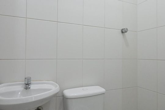 Banheiro de Serviço de apartamento para alugar com 3 quartos, 86m² em Jardim Lar Sao Paulo, São Paulo