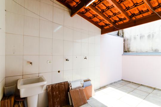 Área de Serviço de casa para alugar com 2 quartos, 140m² em Jardim Adriana, Guarulhos