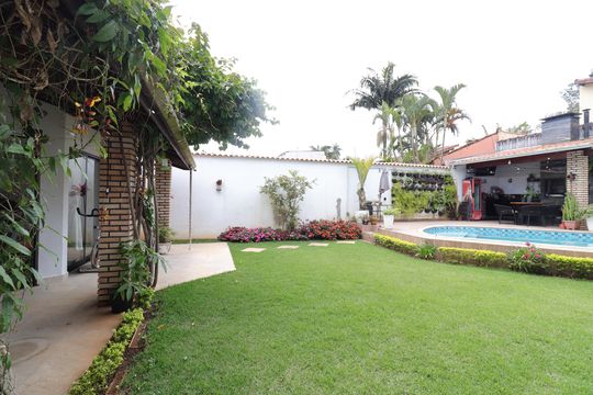 Quarto 2 - Suíte vista de casa à venda com 4 quartos, 380m² em Chácara Meyer, São Paulo