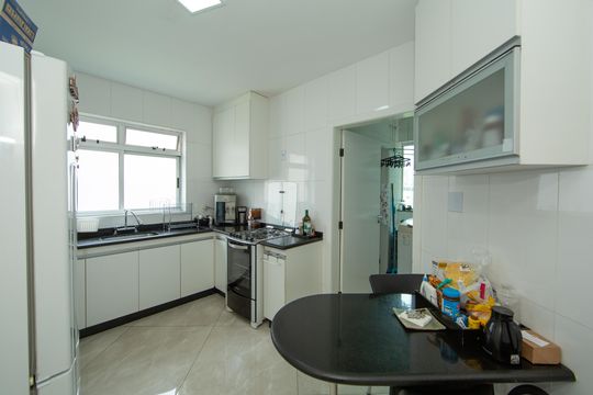 COZINHA de apartamento à venda com 3 quartos, 120m² em Buritis, Belo Horizonte