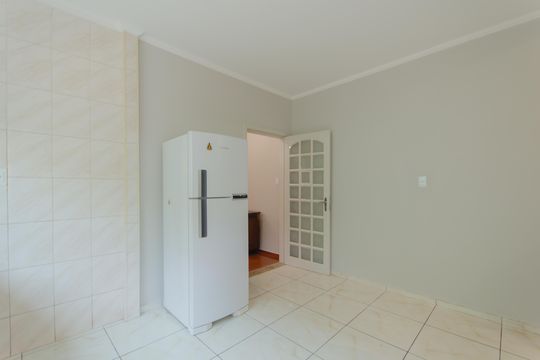 Cozinha de casa para alugar com 2 quartos, 180m² em Ipiranga, São Paulo