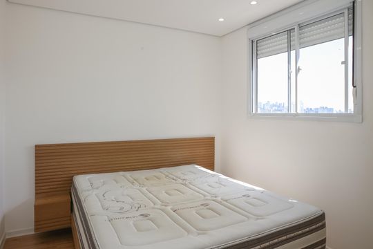 Quarto 1 de apartamento para alugar com 2 quartos, 40m² em Barra Funda, São Paulo