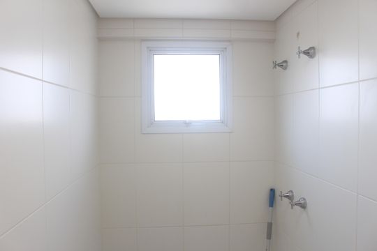 Banheiro da Suíte de apartamento para alugar com 2 quartos, 62m² em Fundação, São Caetano do Sul