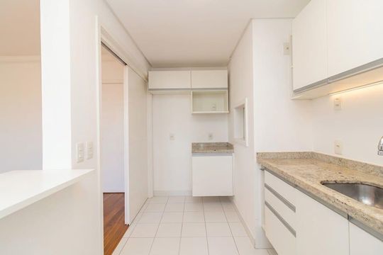 Cozinha de apartamento à venda com 2 quartos, 103m² em Petrópolis, Porto Alegre