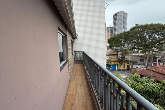 Sala de TV Sacada de casa à venda com 4 quartos, 175m² em Nova Petrópolis, São Bernardo do Campo