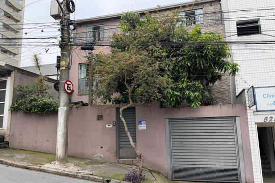 Fachada de casa à venda com 4 quartos, 175m² em Nova Petrópolis, São Bernardo do Campo
