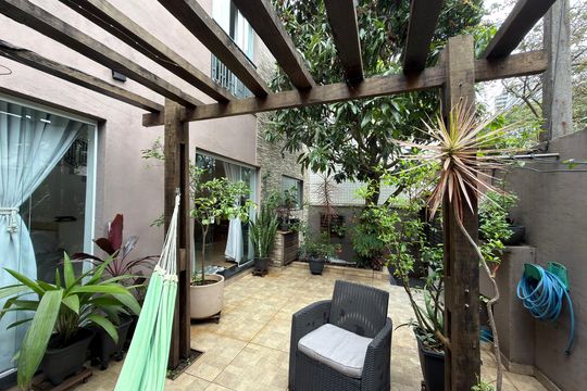 Quintal de casa à venda com 4 quartos, 175m² em Nova Petrópolis, São Bernardo do Campo