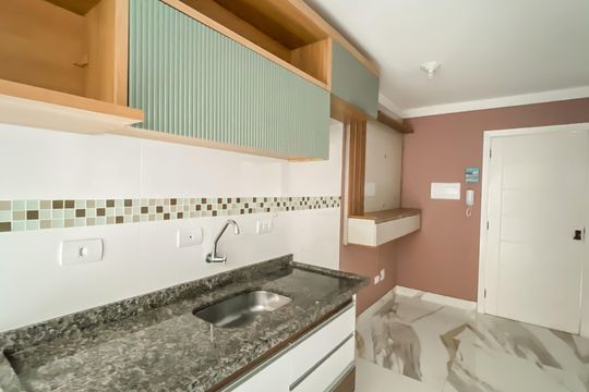 Sala/Cozinha de apartamento para alugar com 2 quartos, 37m² em Penha de França, São Paulo