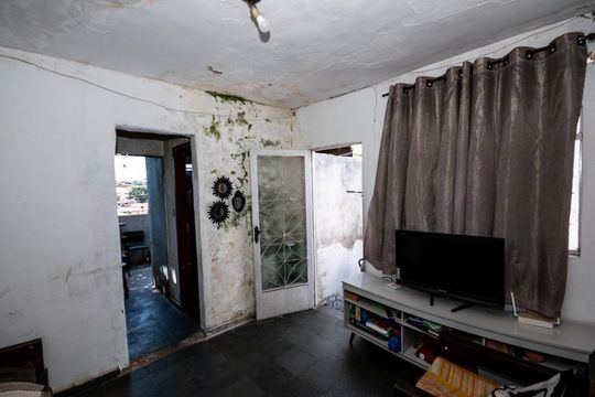 Sala de casa à venda com 7 quartos, 200m² em Jardim Felicidade, Belo Horizonte