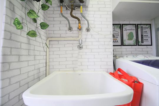 Área de Serviço de apartamento à venda com 2 quartos, 64m² em Chácara Agrindus, Taboão da Serra