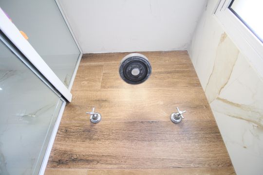 Banheiro da Suíte de apartamento à venda com 2 quartos, 64m² em Chácara Agrindus, Taboão da Serra