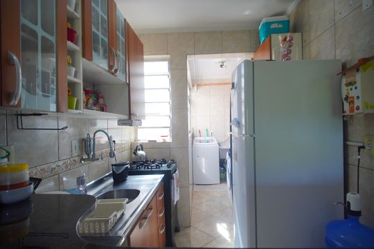 Cozinha de apartamento à venda com 2 quartos, 57m² em Vicentina, São Leopoldo