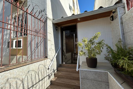 Portaria de apartamento para alugar com 1 quarto, 50m² em Encantado, Rio de Janeiro