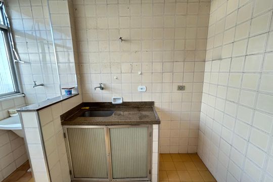 Cozinha de apartamento para alugar com 1 quarto, 50m² em Encantado, Rio de Janeiro