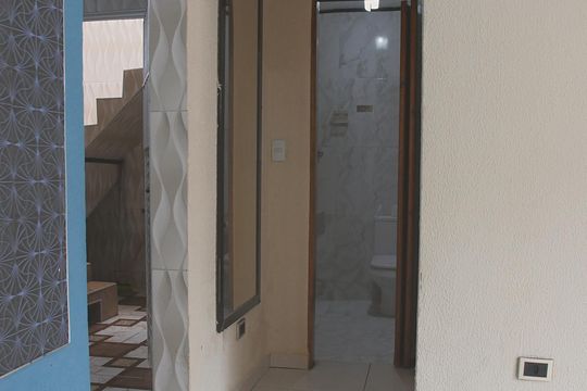 Sala de casa à venda com 2 quartos, 41m² em Chácara Cocaia, São Paulo