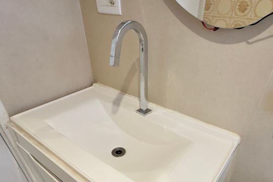 Banheiro de apartamento para alugar com 2 quartos, 70m² em Vila das Palmeiras, Guarulhos