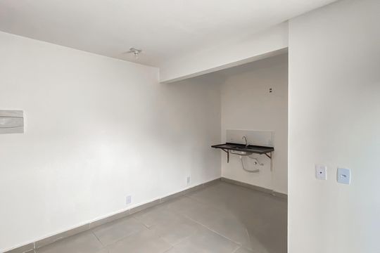 Sala /cozinha de apartamento à venda com 2 quartos, 38m² em Vila Santa Teresa, São Paulo