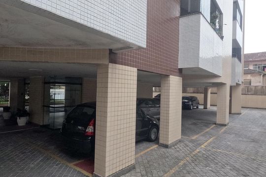 Área Comum - Garagem de apartamento para alugar com 1 quarto, 70m² em Encruzilhada, Santos