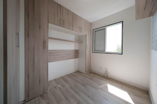 Quarto 1 de apartamento à venda com 2 quartos, 45m² em Jardim Sao Francisco (zona Leste), São Paulo