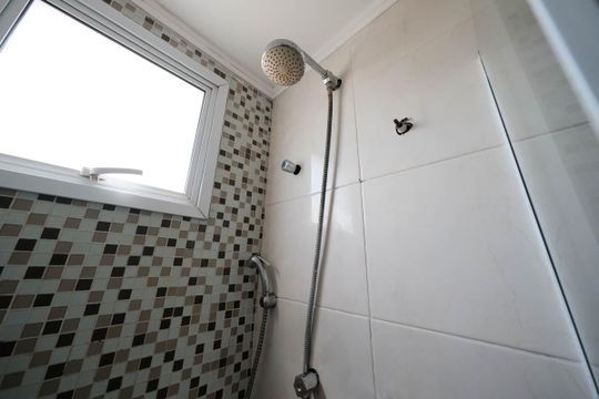 Banheiro de apartamento à venda com 2 quartos, 45m² em Jardim Sao Francisco (zona Leste), São Paulo