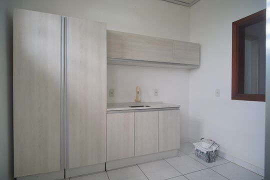Cozinha e Área de Serviço de apartamento para alugar com 3 quartos, 63m² em Guarani, Novo Hamburgo